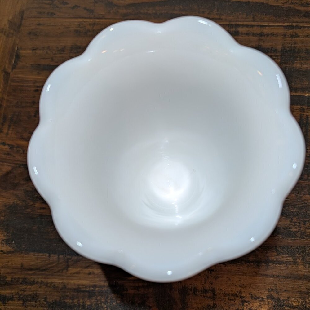 Vintage White Milk Glass Paneled Grape 7" Pedestal Vase by Westmoreland - Picture 6 of 7